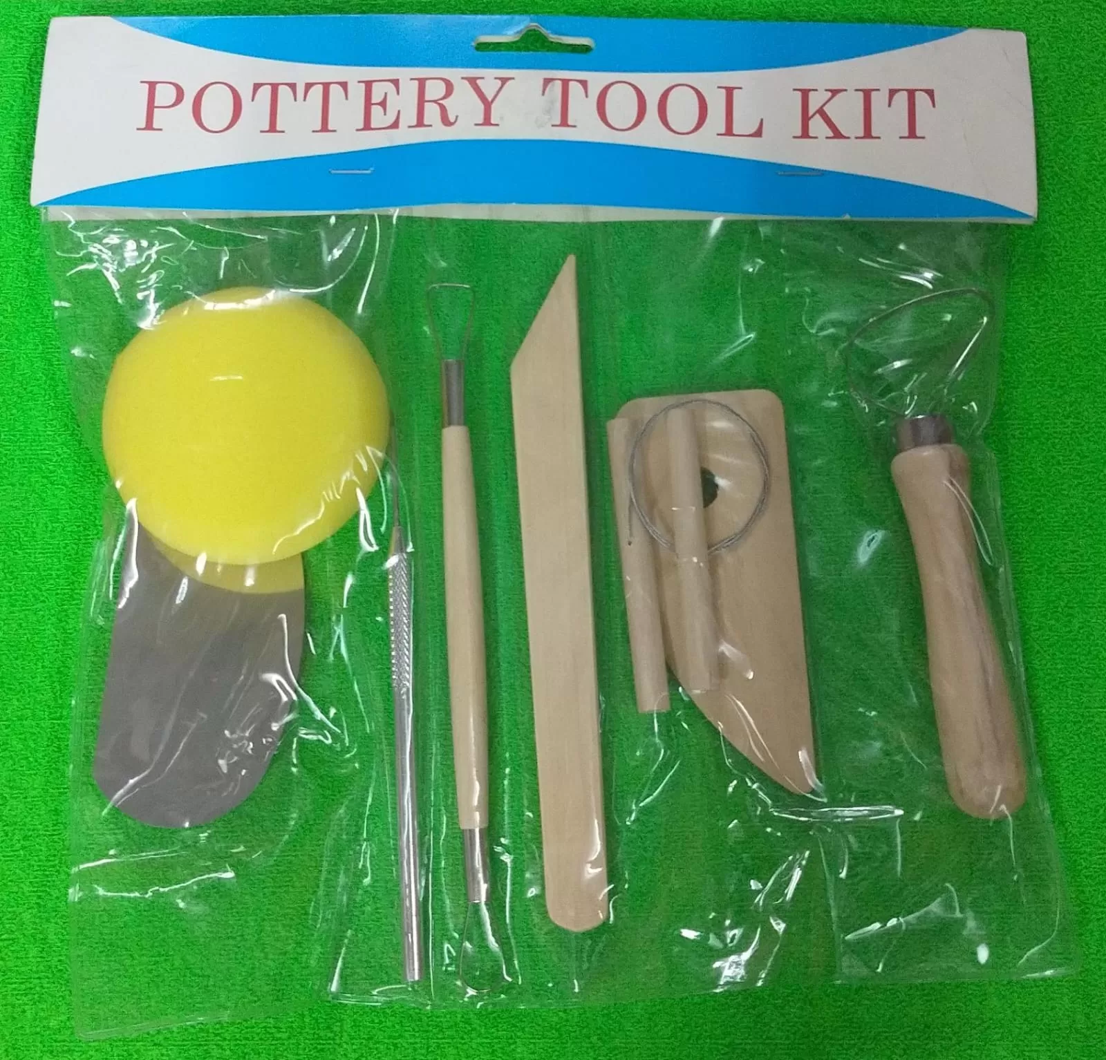 WOODEN AND METAL POTTERY TOOL KIT