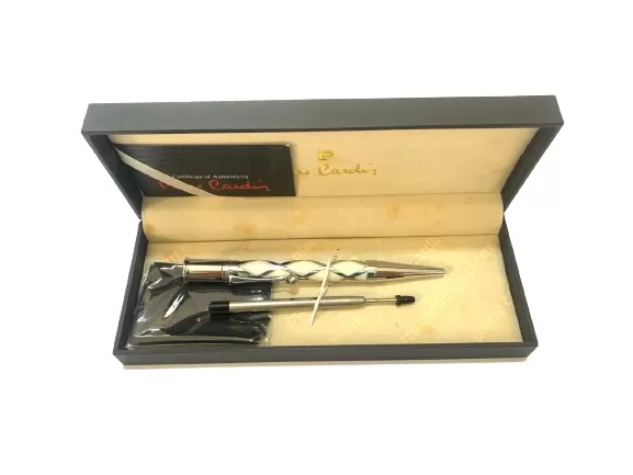 PIERRE CARDIN WHITR & BLACK  ADDITION PEN