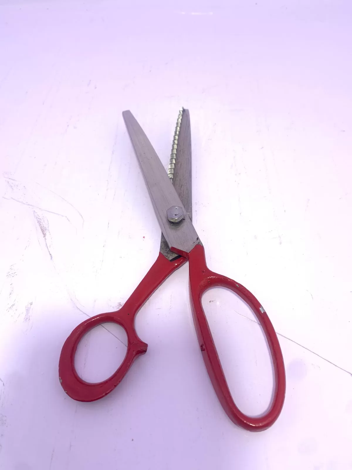 ZIG ZAG SCISSOR